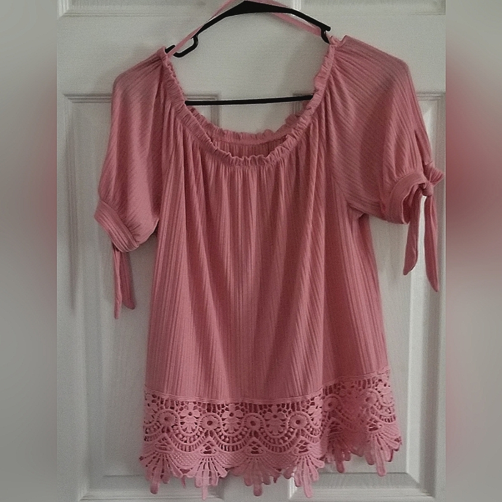 LOVE J on/off Shoulder ss top. Large *(fits M to L) - Picture 3 of 4